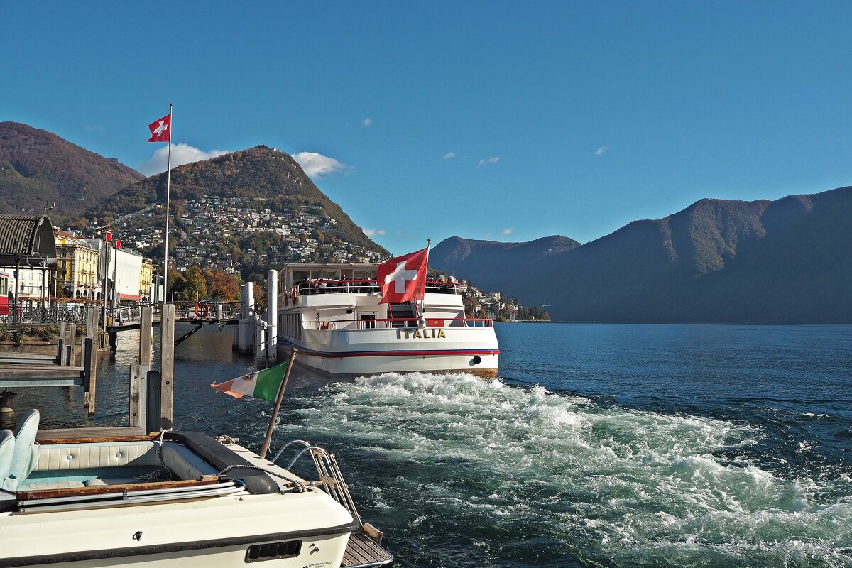 Живописное  озеро Lago di Lugano Лугано Швейцария - wea *