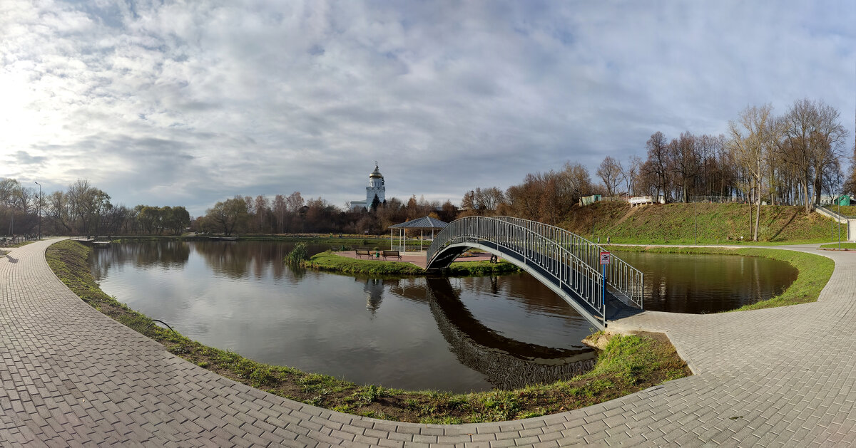 Пруд в парке - Денис Бочкарёв