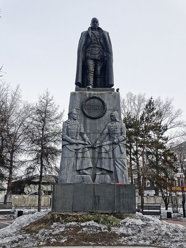Памятник адмиралу Колчаку (Иркутск) - Лидия Бусурина