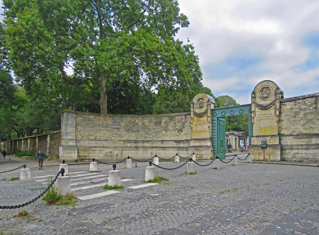 Кладбище Пер-Лашез в Париже. - ИРЭН@ .