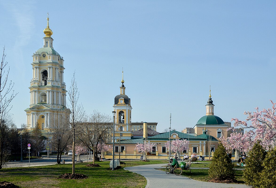 Колокольня Новоспасского монастыря и храм Сорока мучеников - Oleg4618 Шутченко
