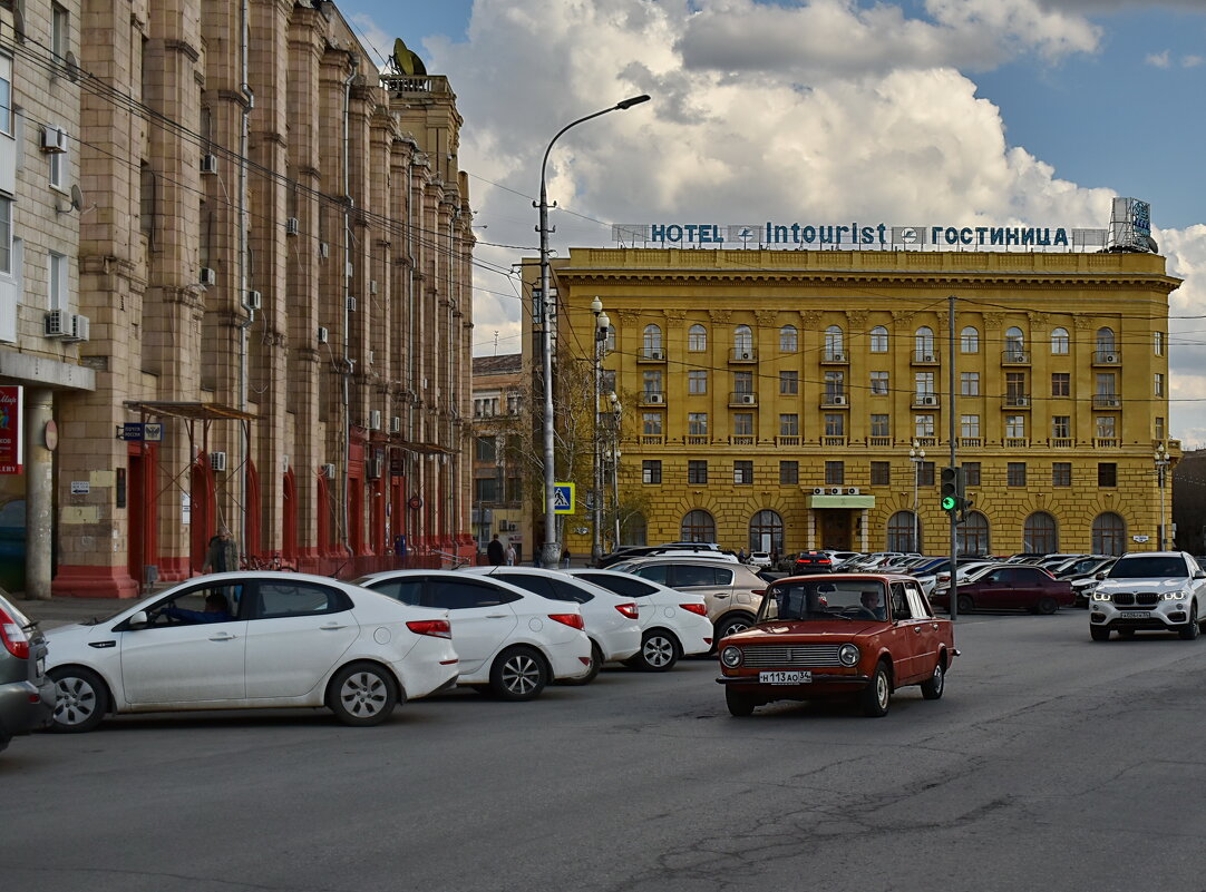 *** - Роман Пацкевич