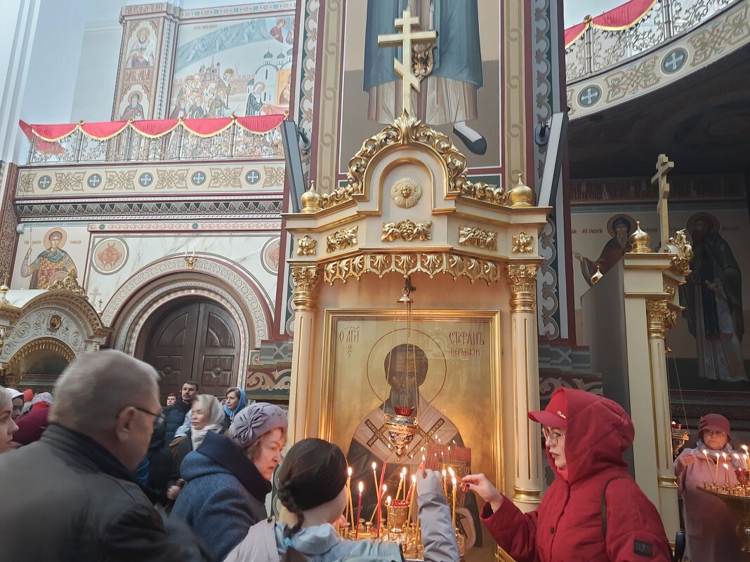 Перед иконой св. Стефана - Виктор 
