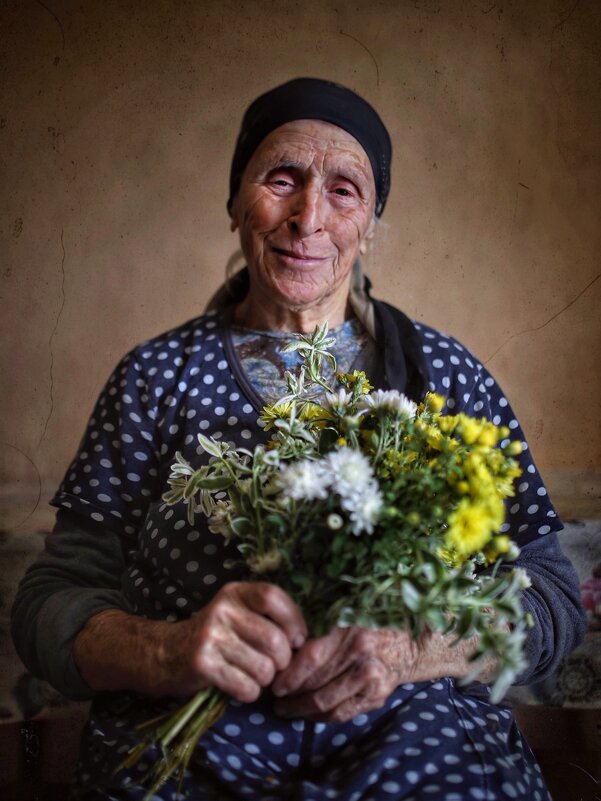 Абхазская женщина - Roman Mordashev