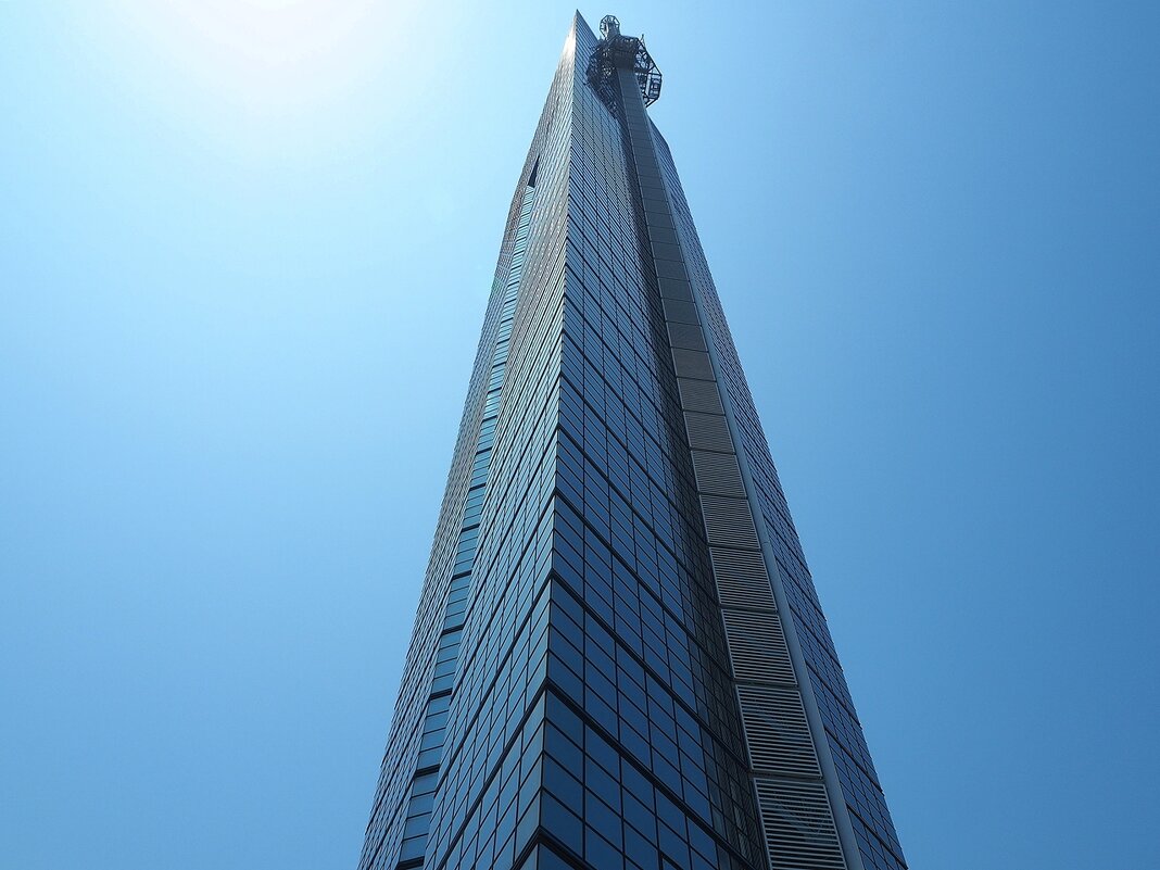 Фукуока Япония Башня "Fukuoka Tower"  "Зеркальный парус" - wea *