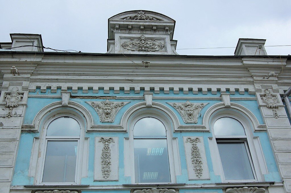 Окна Любинского проспекта в Омске - Надежда 
