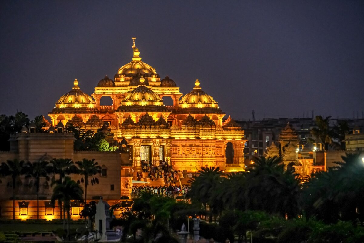 Один из самых крупных храмов в Индии - Георгий А