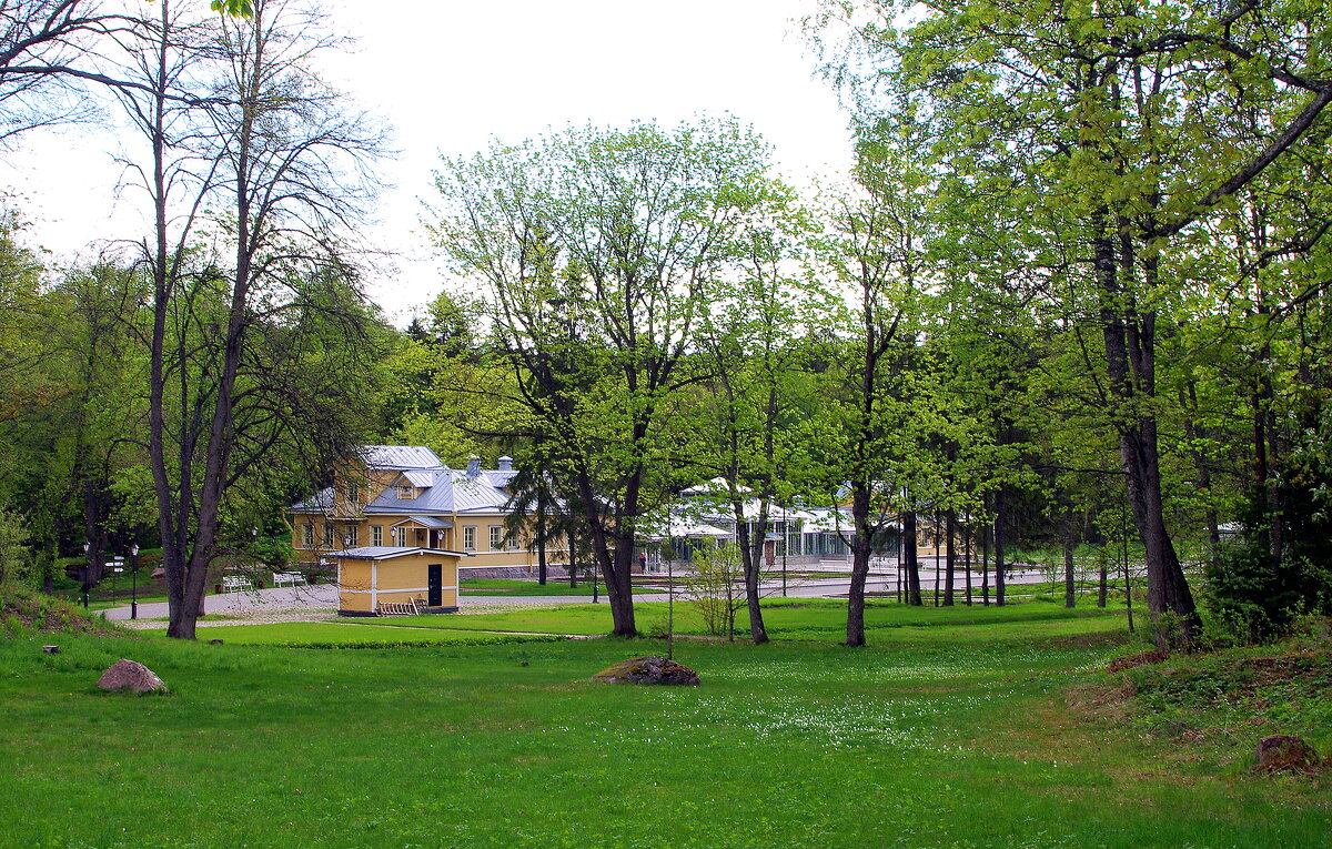 Оранжерейный комплекс в парке Монрепо в Выборге. - Валерий Новиков