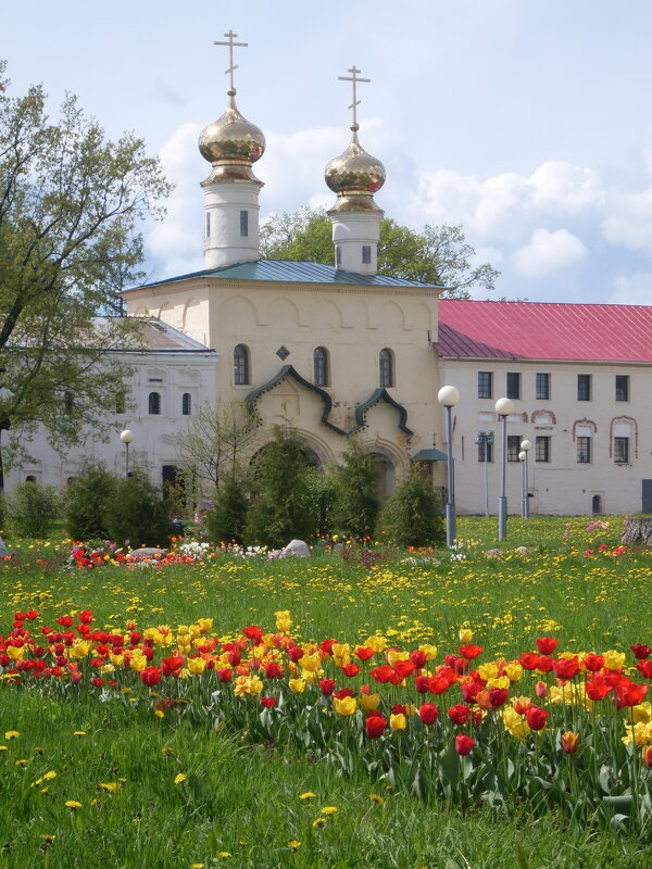 Весна в монастыре - Сергей Кочнев