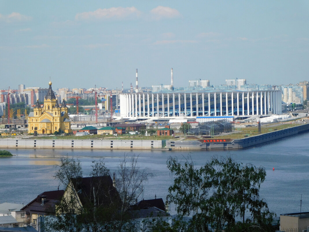 Стадион «Нижний Новгород» и Александро-Невский Новоярмарочный собор на Стрелке - Наиля 