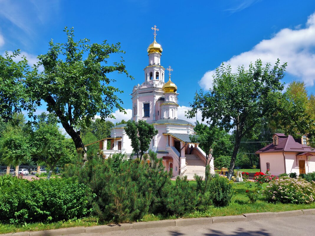 Церковь святых Бориса и Глеба в Зюзино. - Константин Анисимов