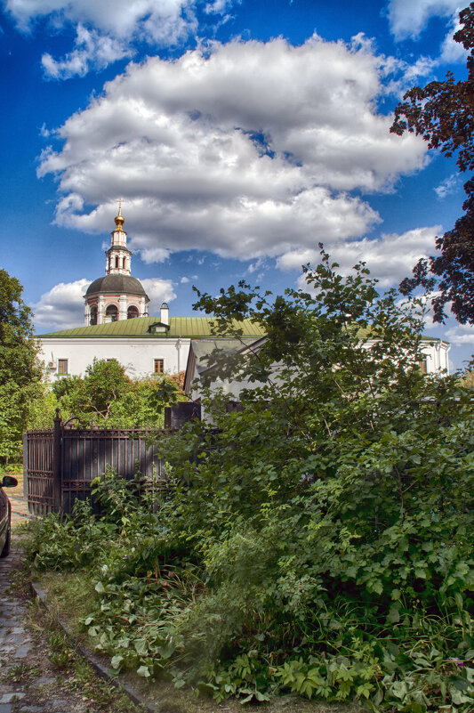 Дани́лов монасты́рь — ставропигиальный мужской монастырь Русской православной церкви, расположенный - Юрий Яньков