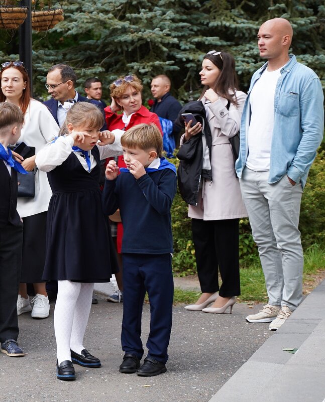 В школе страаашно!) - Иван Губин