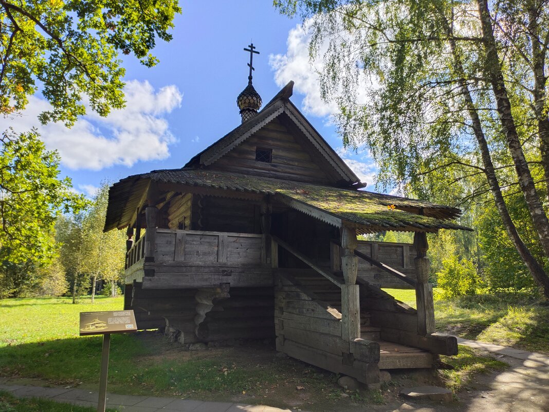 Церковь Знамения из села Пылево, сейчас находится в этно-парке Василёво - Юлия 