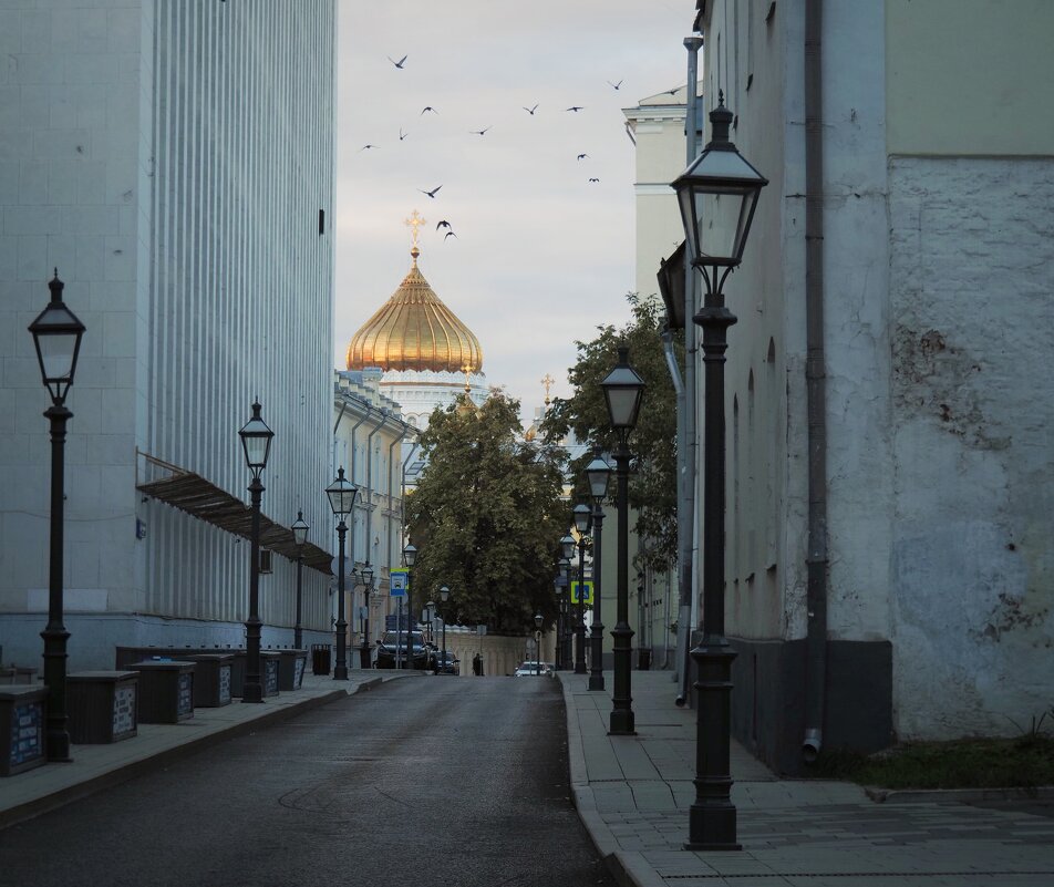 Москва. Староваганьковский переулок. - Магомед .