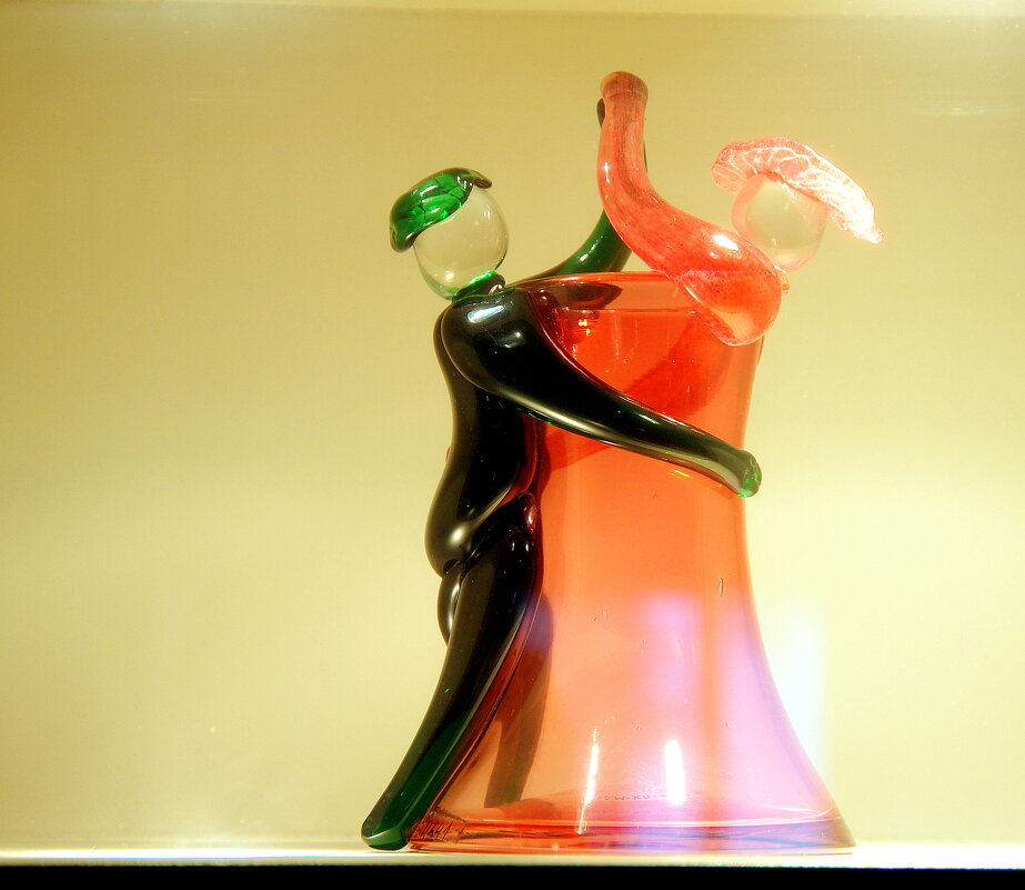 Ваза для цветов из цветного стекла "Танцующая пара". Смирнов Б.А., художник. - Валерий Новиков