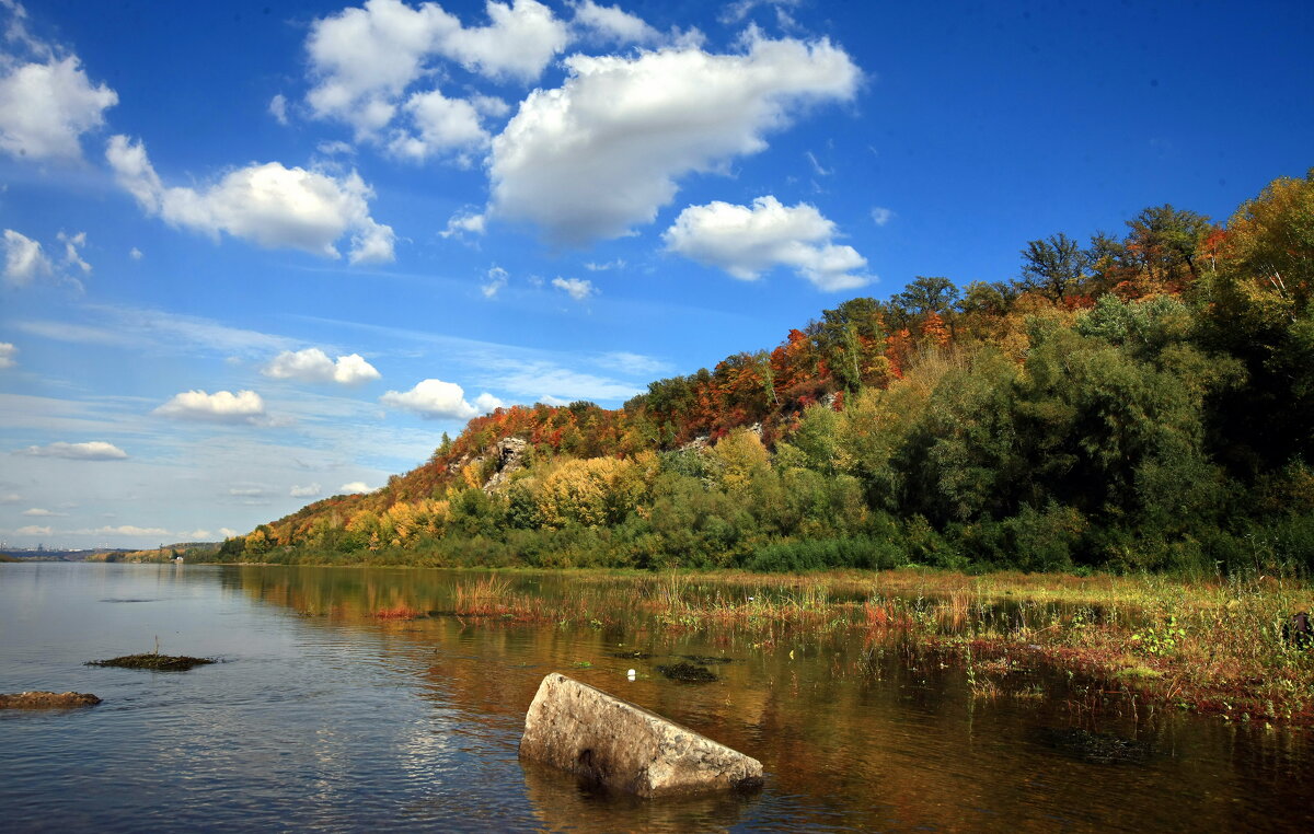 Осень на реке Белая ( Агидель). - Николай Рубцов