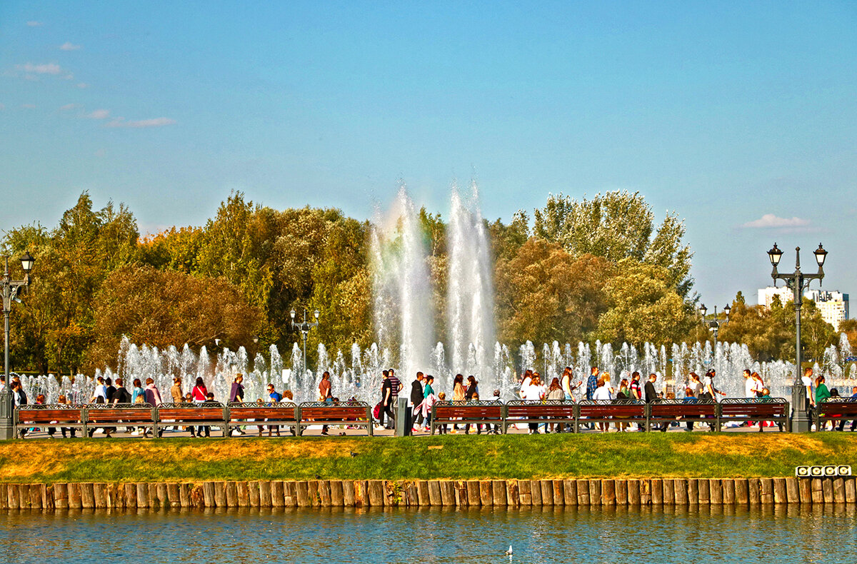 Царицынский фонтан в выходные - Светлана 