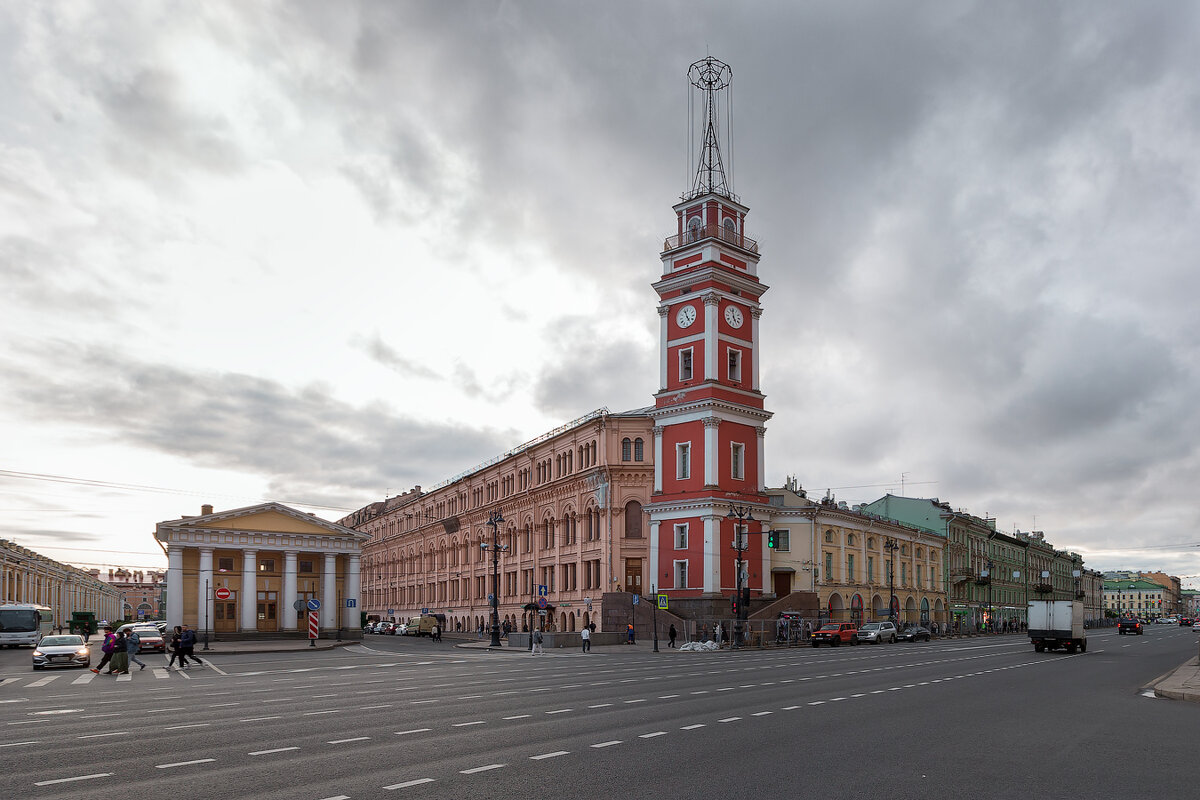 Здание Городской думы с башней - Александр Кислицын