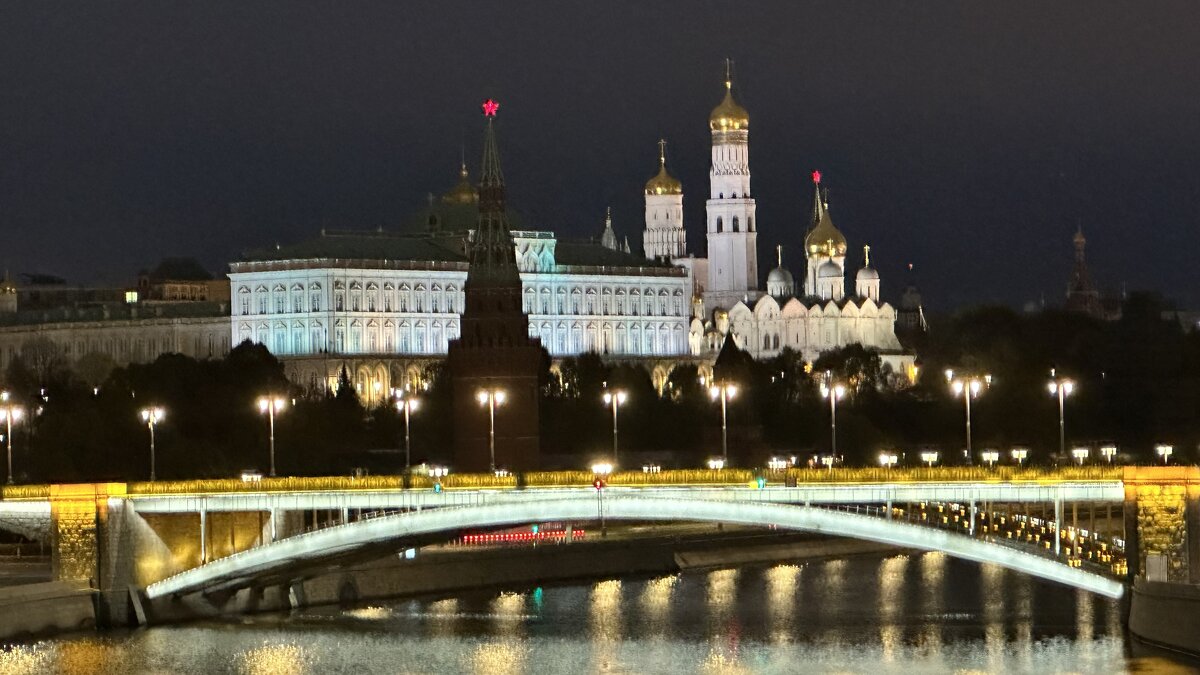 Ночной Кремль - <<< Наташа >>>