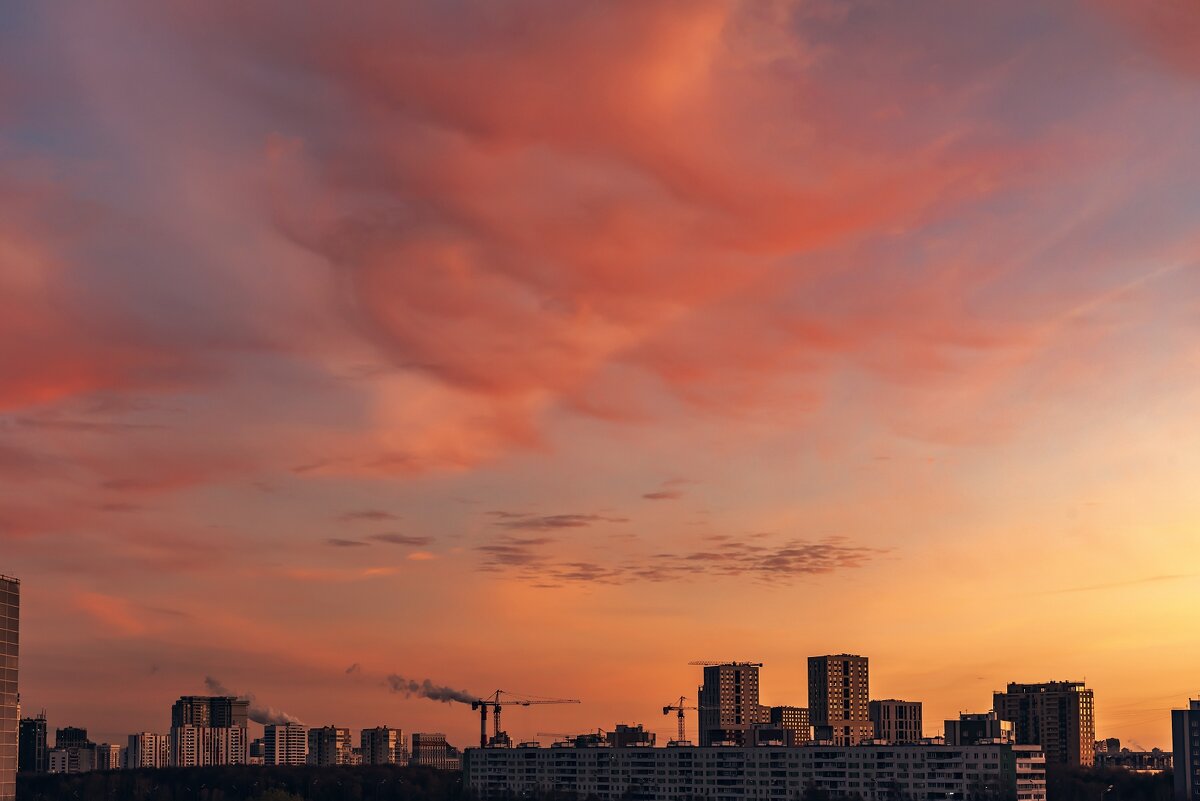 Закатное небо над Москвой - Stanislav Zanegin