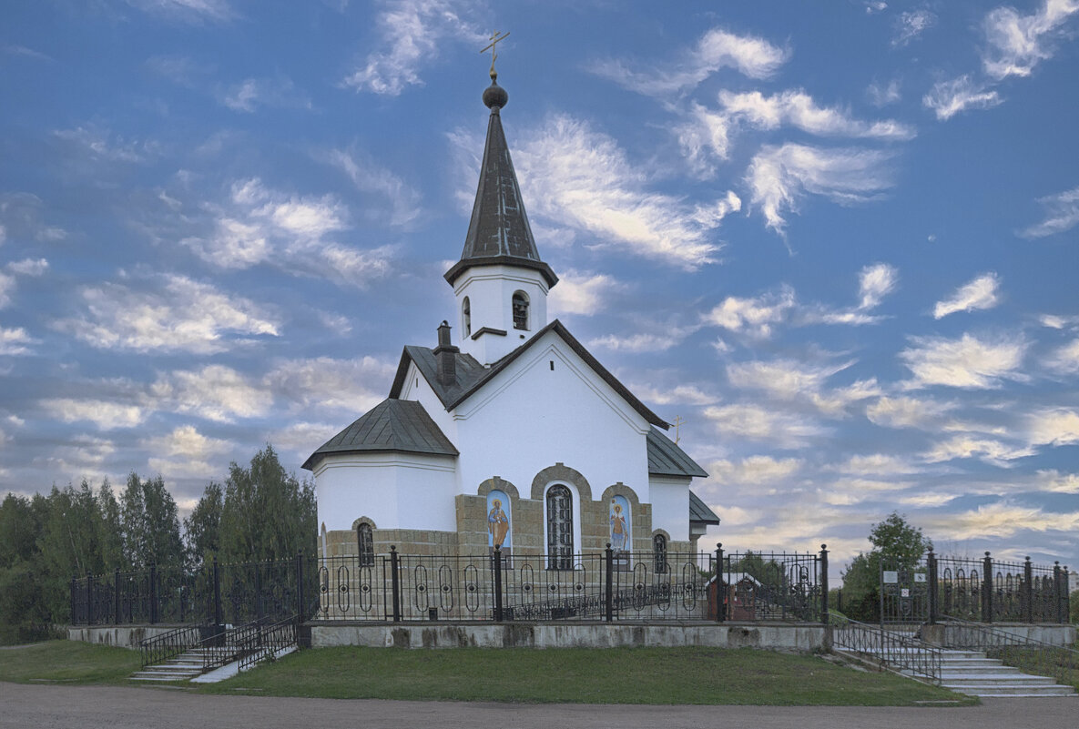 Часовня царственных страстотерпцев на Средней Рогатке.СПб. - Сергей 