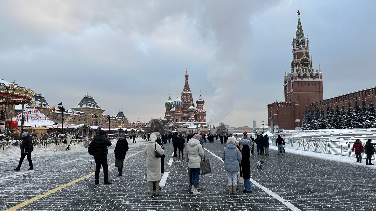 На Красной площади - <<< Наташа >>>