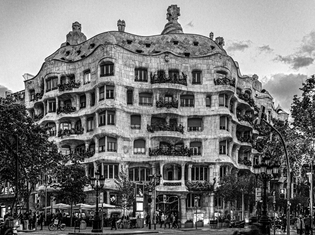 Casa Milà - Eugene *