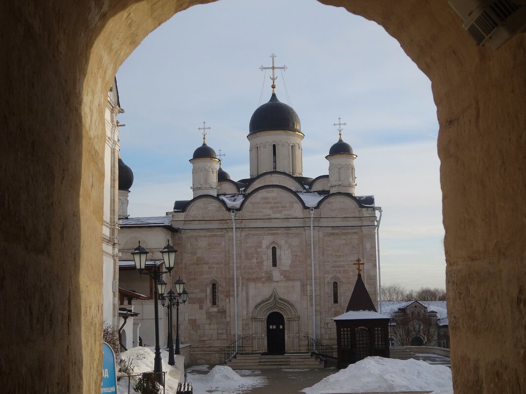 Введенский Владычный женский монастырь в Серпухове - Лидия Бусурина