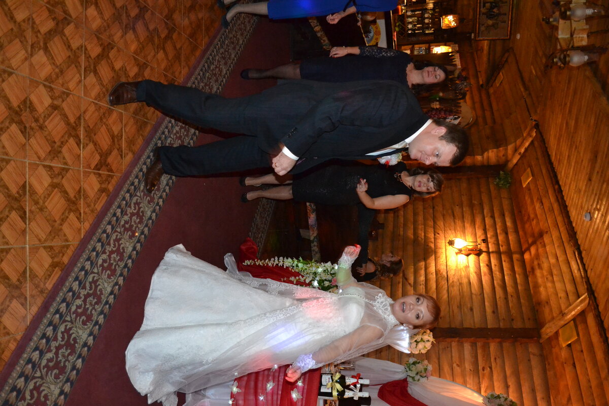 Танцы,на свадебке - Андрей Хлопонин