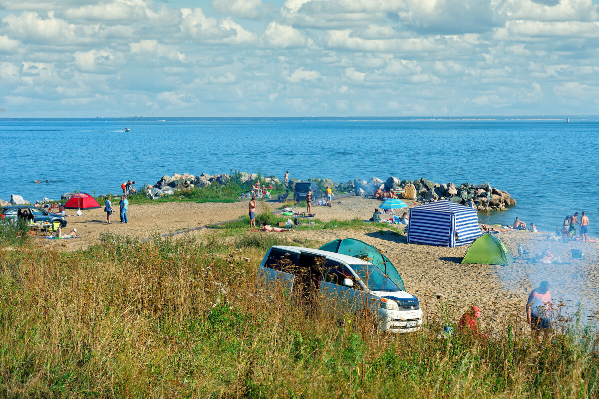Пляж, конец августа - Дмитрий Конев