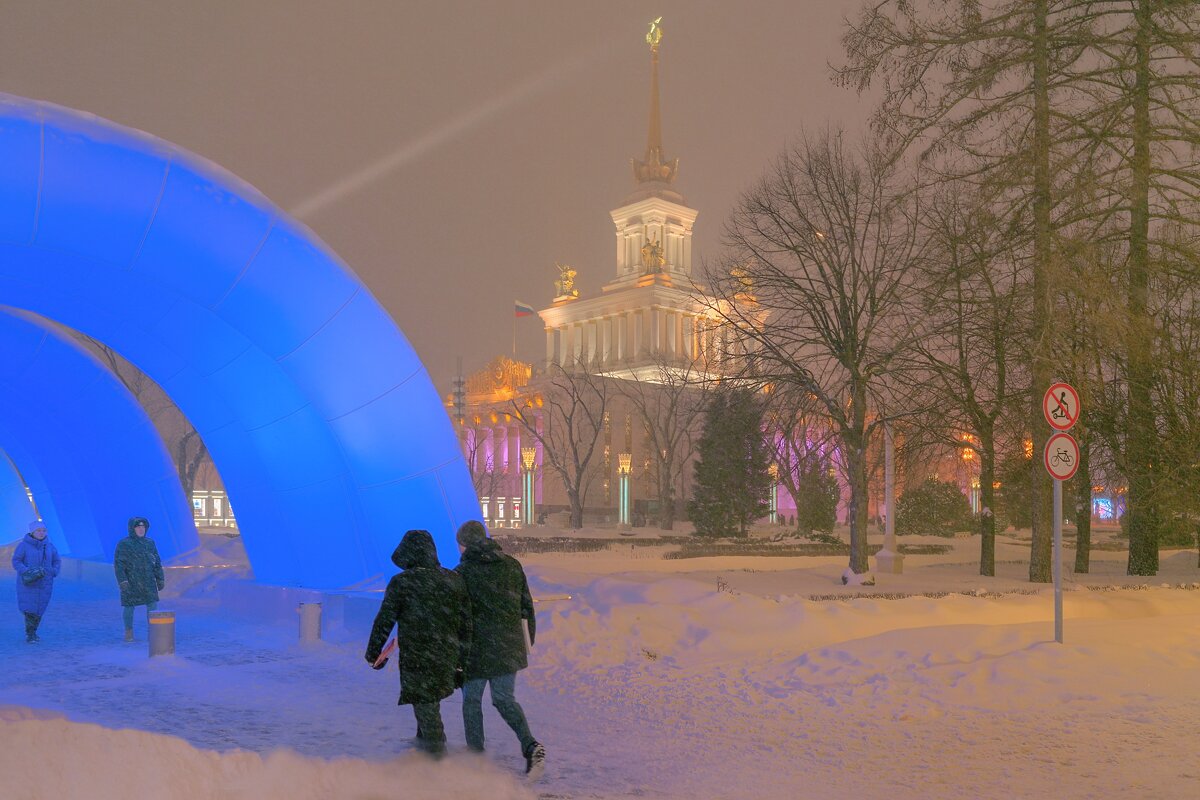 Снегопад на ВДНХ - Yevgeniy Malakhov