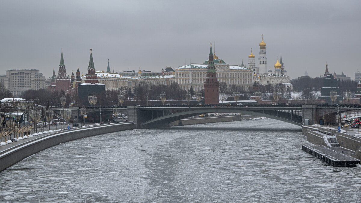 Кремль. Вид с Патриаршего моста - Игорь Кузьмин