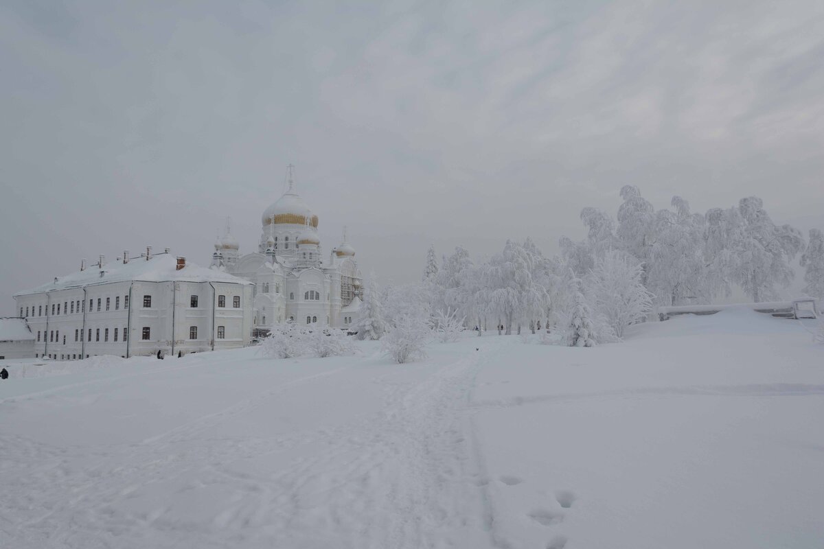 Белая гора в Рождество - Юрий Арасланоффъ