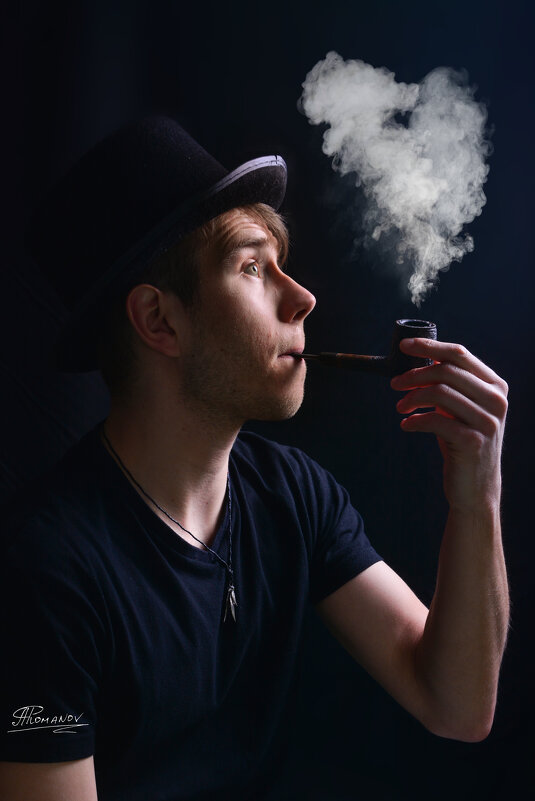 Smoke - Artjom Romanov