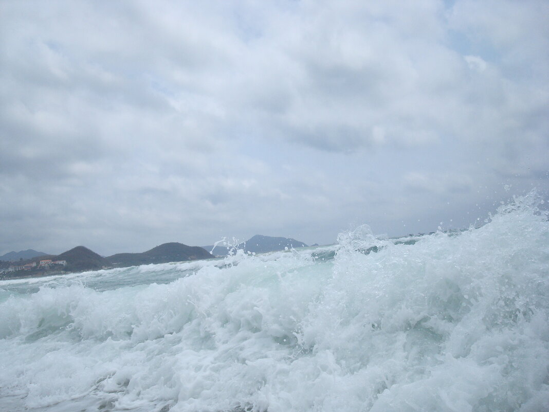 Волна, Южнокитайское море - svk *