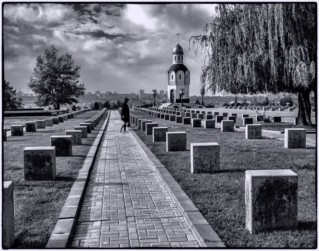 Мемориальное кладбище - Клим Павлов