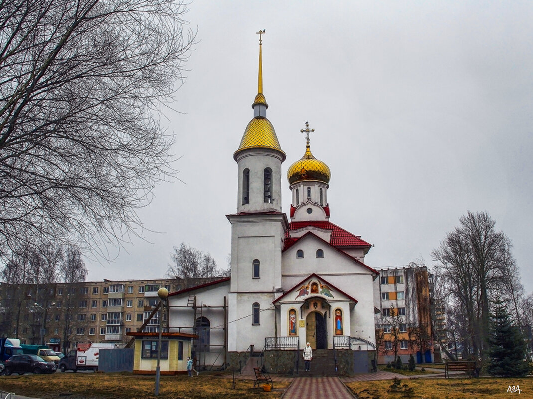 *** - Роланд Дубровский