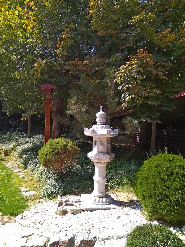ТАШКЕНТ, Японский сад. - Виктор Осипчук