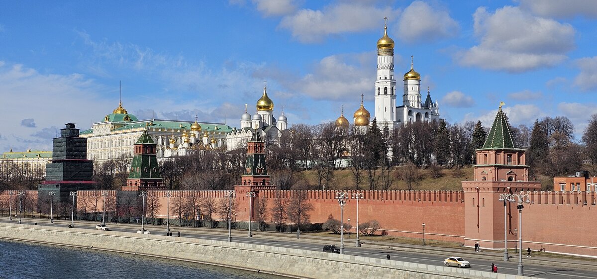 Московский Кремль - <<< Наташа >>>