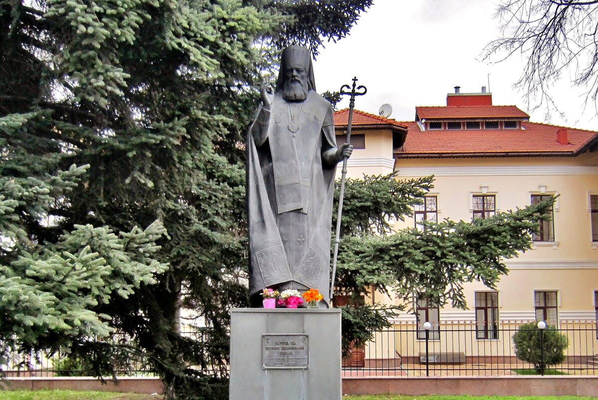 Памятник Святителю Луке - Елена (ЛенаРа)