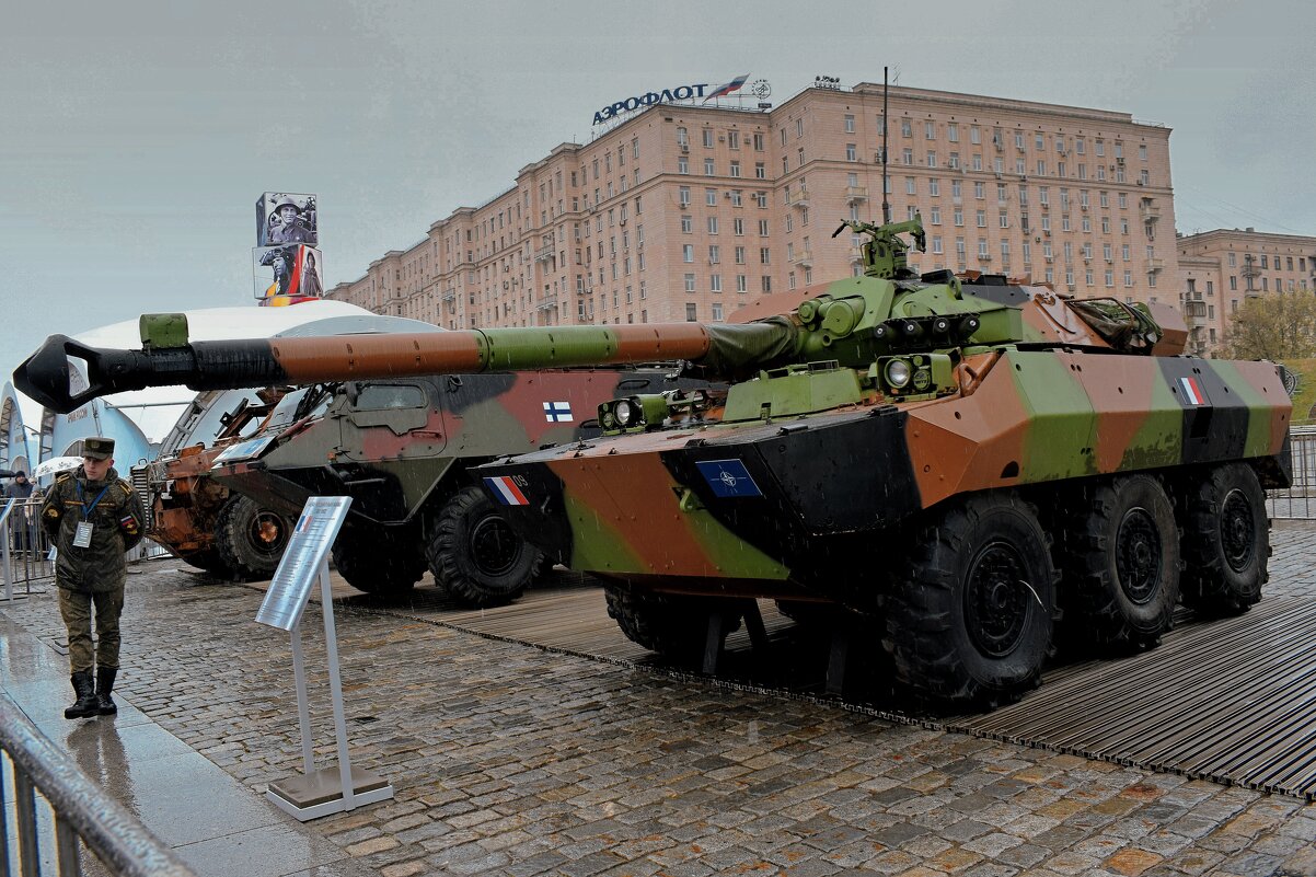 Боевая разведывательная машина AMX 10 RCR.  - Татьяна Помогалова