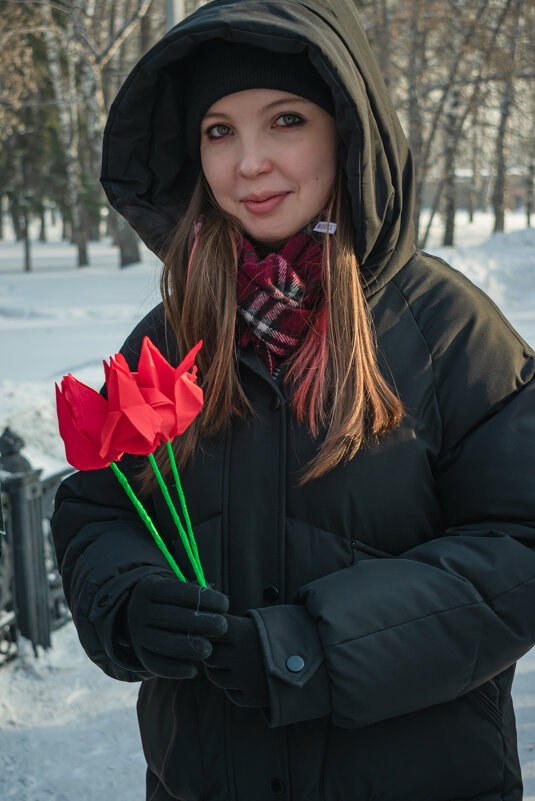 Девушка с цветами - Николай Чекалин