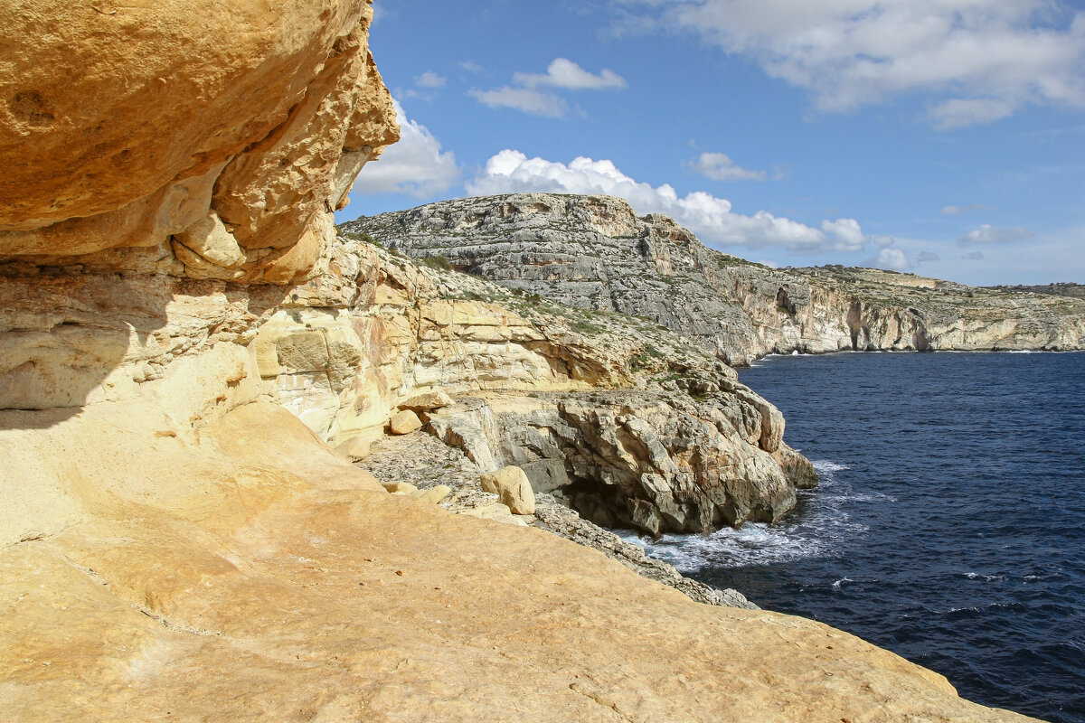 Скалы Мальты в районе Голубого грота - skijumper Иванов