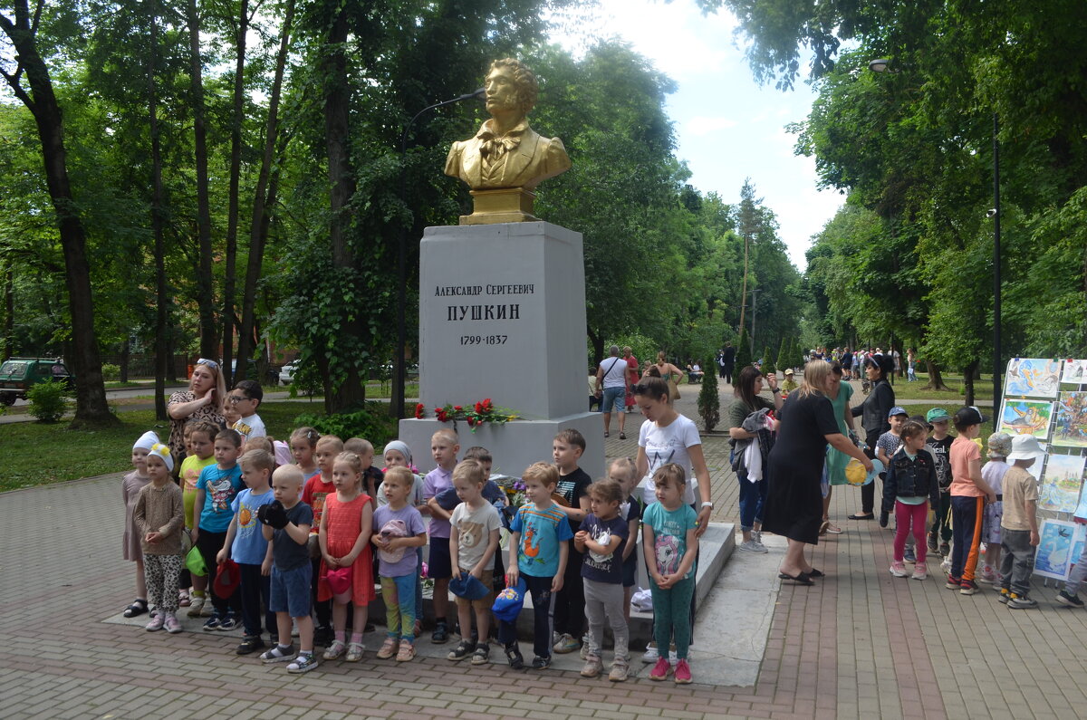 Город Великие Луки, 225 лет со дня рождения Александра Пушкина, 6.06.2024... - Владимир Павлов