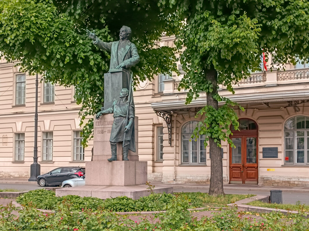 Плеханов у Технологического института - Любовь Зинченко 