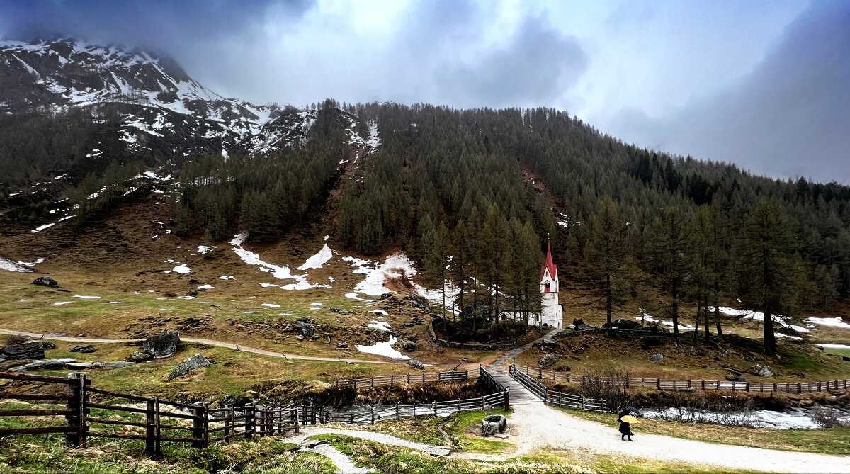 Италия SüdTirol "Dalomitenrundfahrt" / Die Heilig-Geist-Kirche in Kasern. - "The Natural World" Александер