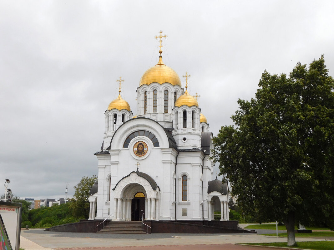 Храм в честь Святого великомученика Георгия Победоносца. - Наиля 