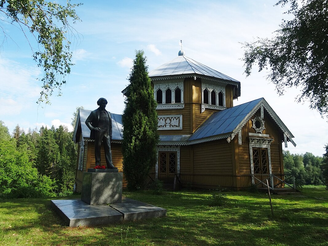 Павильон-восьмигранник. Академическая дача - Лидия Бусурина