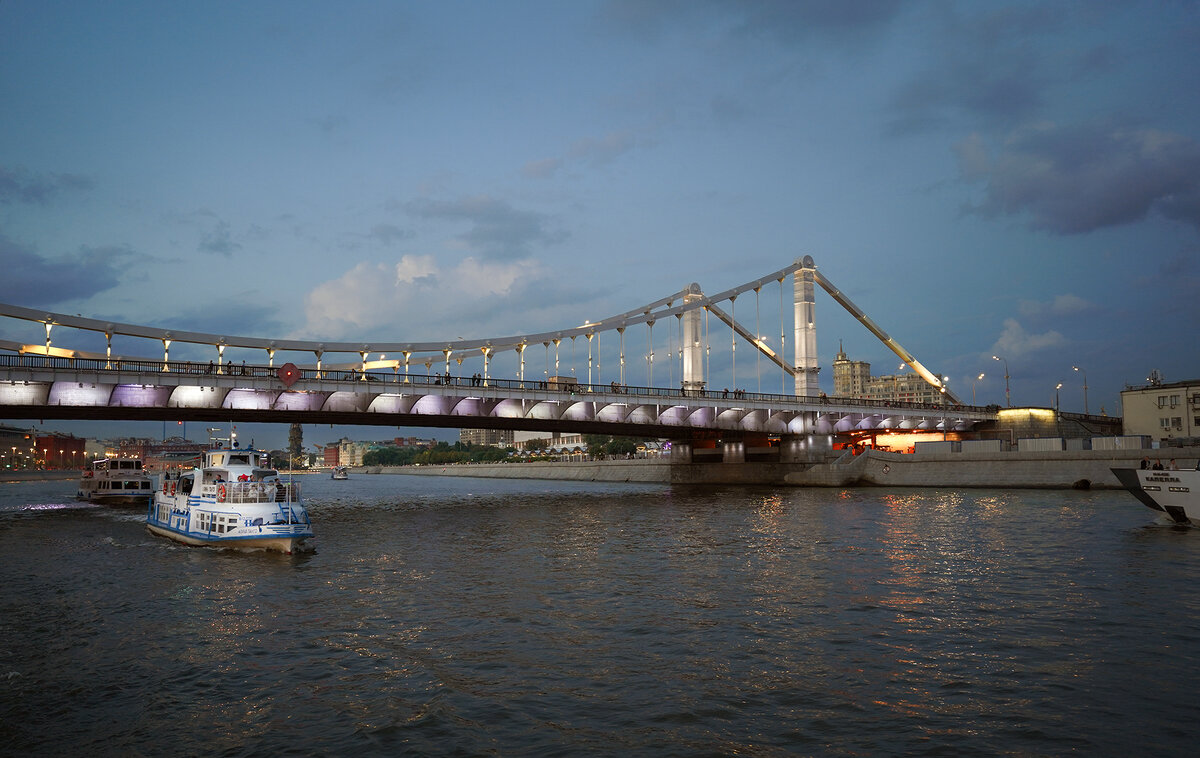 С прогулки по Москве-реке - Андрюс Кир